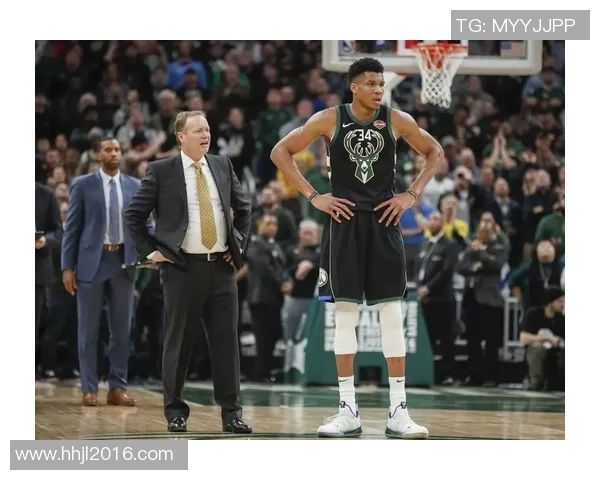 NBA转会窗口：雄鹿续约安特托昆博兄弟，高额合同锁定核心阵容